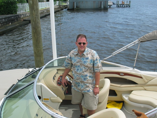 Capt Charly says, the water'z calm let's kneeboard!