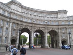 The arches that lead to Buckingham Palace were to the left.