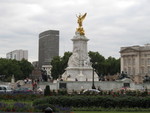 After walking through St. James Park, we made it to Buckingham Palace, here's the water fountains in front.