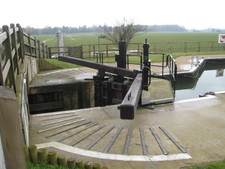 The hand powered lock (I think they call them a sluice).