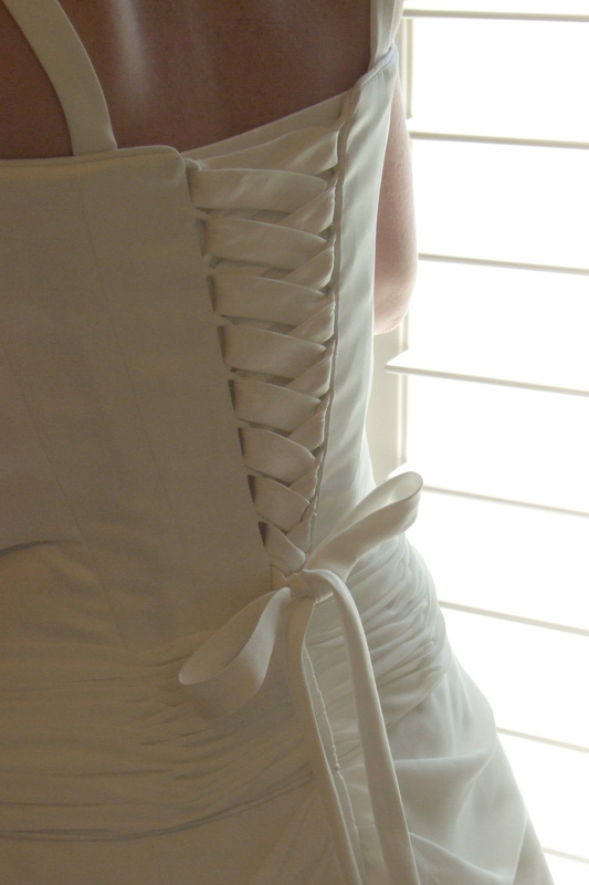 Back of dress close up.