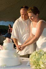 Charly & Melanie cutting the cake!