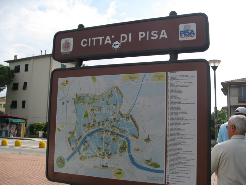 Quickly we jumped on our excursion and we were off to Pisa!  Here's the city map.