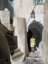 ...narrow passage ways, stairs up to houses.