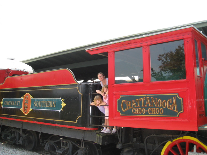 Mel-Mel, Paige & Josie on the Choo Choo!