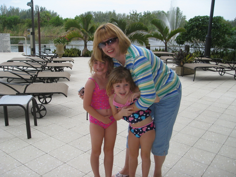 It's Paige's 6th Birthday Party!  Whoo hoo!  Here's Gramma with the girls. ;)