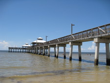 The Fort Myers Beach Pier -- we had a blast!  Bye bye for now!