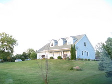 A view of my old house...  I really liked that house! ;)  