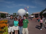 Mi familia infront of the Epcot ball